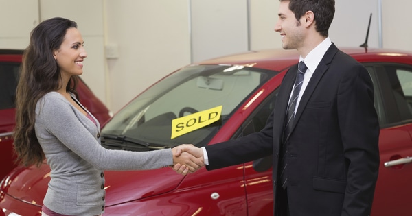 Comment bien vendre sa voiture à un particulier ?